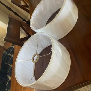 New without tags- lamp shade set